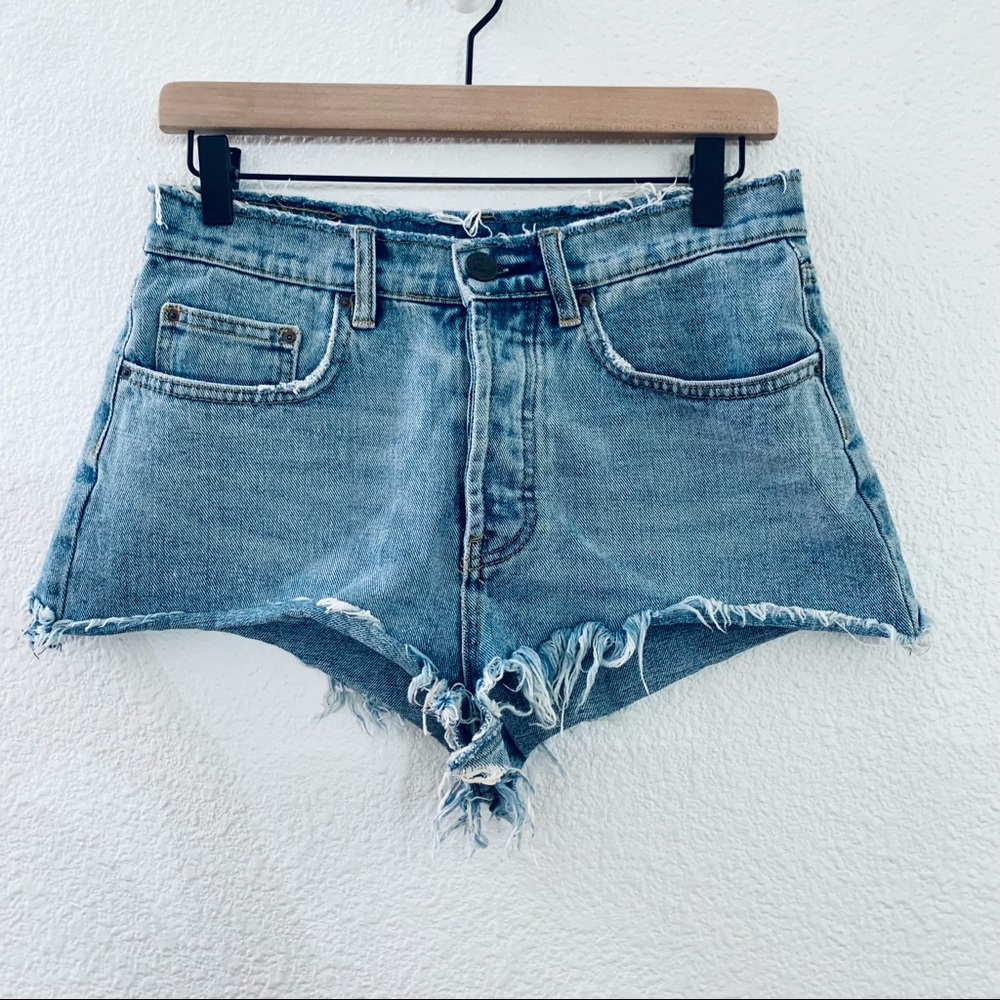 Billabong Love Like Summer cut off shorts size 27